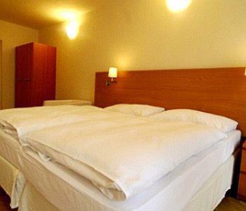 Mostecka 12 Hotel Praga